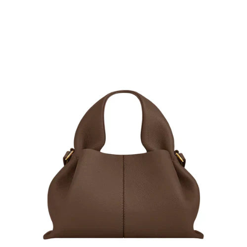 Clara | Stylish Travel Companion